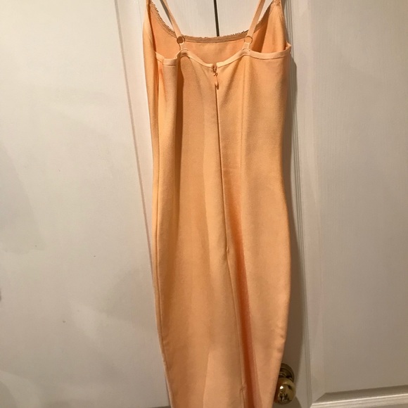 Body fitting - Picture 2 of 5